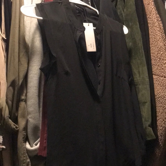 Short sleeve sheer open back shirt - Picture 1 of 1